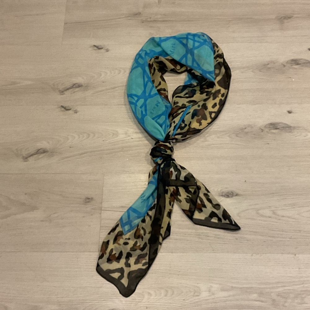 Mark. Blue & Turquoise and Leopard Print Lightweight Rectangular Scarf EUC